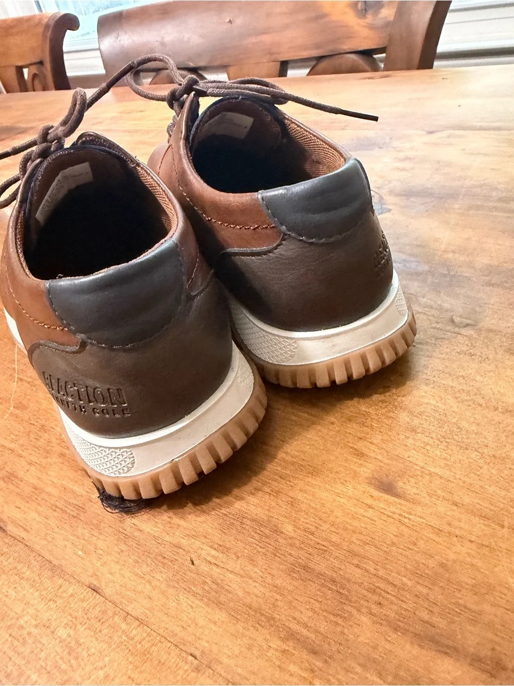 Kenneth Cole Reaction Brown Lace-Up Casual Dress Shoes Size 5 Youth